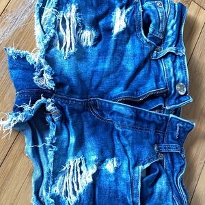 medium wash jean shorts